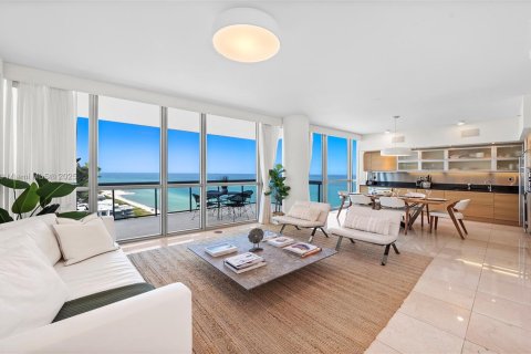 Condo in Miami Beach, Florida, 3 bedrooms  № 2022958
