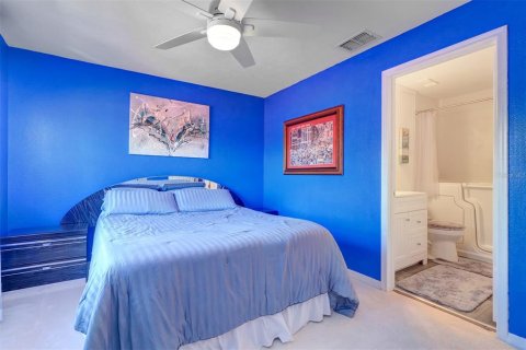 Townhouse in Largo, Florida 2 bedrooms, 104.05 sq.m. № 1541223 - photo 19