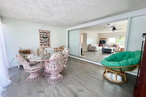 House in Port Charlotte, Florida 2 bedrooms, 105.44 sq.m. № 1744751 - photo 15