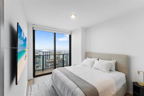 Condo in Miami, Florida, 1 bedroom  № 1748741 - photo 15