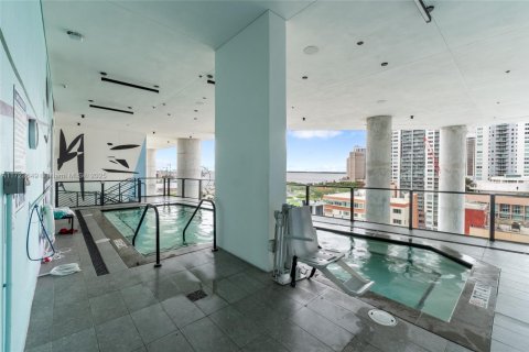 Condo in Miami, Florida, 1 bedroom  № 1748741 - photo 28