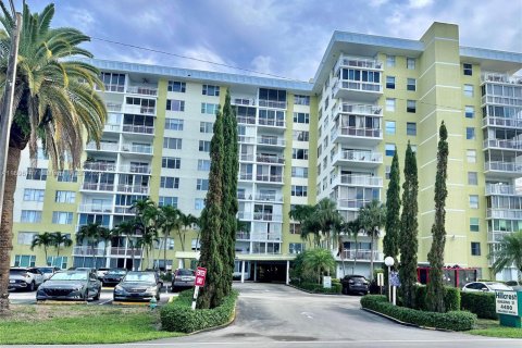 Condo in Hollywood, Florida, 2 bedrooms  № 1463776