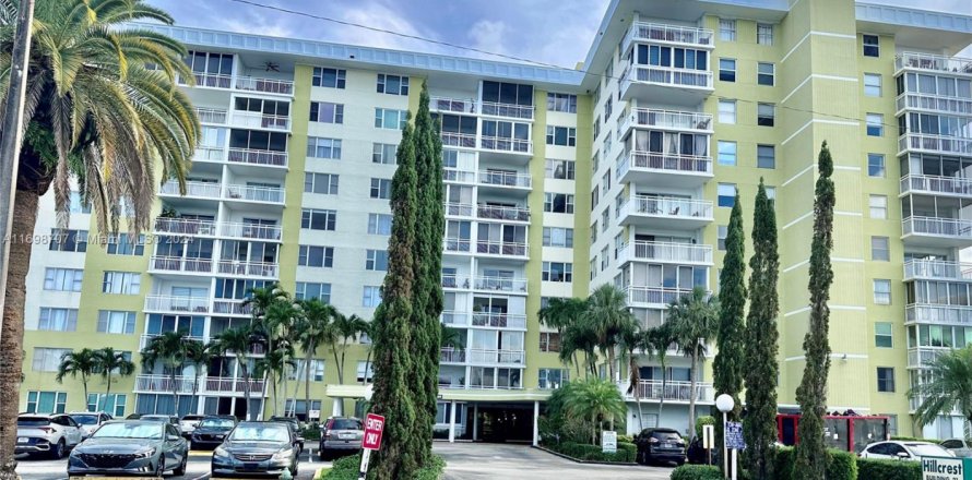 Condo à Hollywood, Floride, 2 chambres № 1463776
