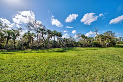 House in Nokomis, Florida 2 bedrooms, 141.03 sq.m. № 2167503 - photo 6