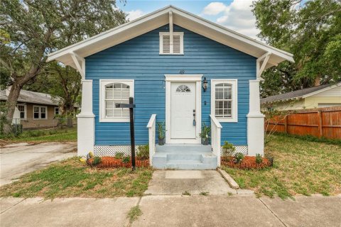 House in Tarpon Springs, Florida 4 bedrooms, 174.01 sq.m. № 1812730 - photo 1
