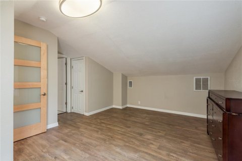 House in Tarpon Springs, Florida 4 bedrooms, 174.01 sq.m. № 1812730 - photo 18