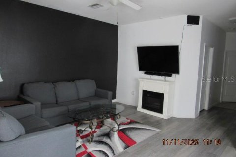 Adosado en venta en Plant City, Florida, 3 dormitorios, 146.04 m2 № 2204085 - foto 5