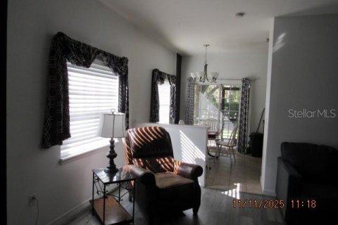Adosado en venta en Plant City, Florida, 3 dormitorios, 146.04 m2 № 2204085 - foto 4