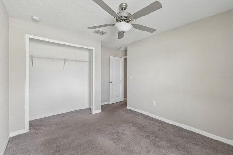 Villa ou maison à louer à Wimauma, Floride: 4 chambres, 179.77 m2 № 2419231 - photo 15