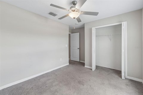 Villa ou maison à louer à Wimauma, Floride: 4 chambres, 179.77 m2 № 2419231 - photo 11