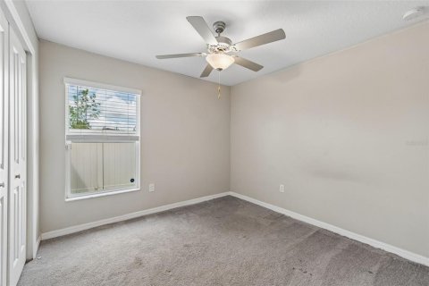 Villa ou maison à louer à Wimauma, Floride: 4 chambres, 179.77 m2 № 2419231 - photo 13