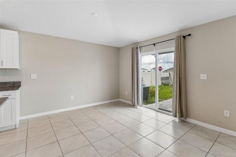Villa ou maison à louer à Wimauma, Floride: 4 chambres, 179.77 m2 № 2419231 - photo 7