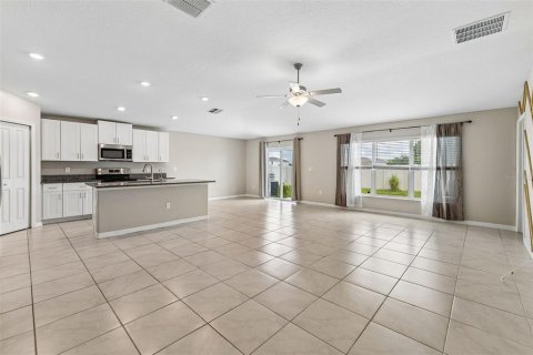Villa ou maison à louer à Wimauma, Floride: 4 chambres, 179.77 m2 № 2419231 - photo 6