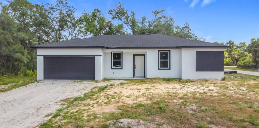 Casa en Port Charlotte, Florida 4 dormitorios, 151.99 m2 № 1745328