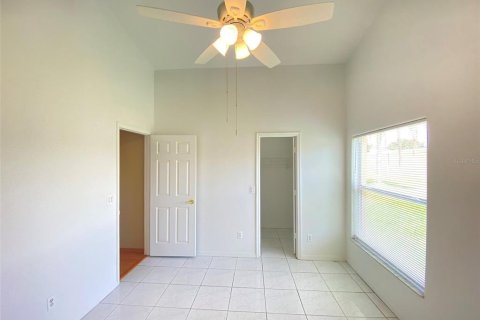 Villa ou maison à louer à Orlando, Floride: 4 chambres, 181.81 m2 № 1894525 - photo 18