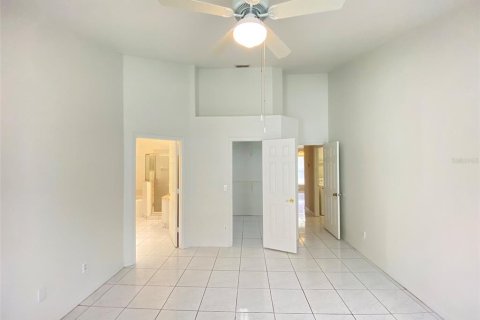 Villa ou maison à louer à Orlando, Floride: 4 chambres, 181.81 m2 № 1894525 - photo 29