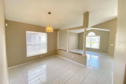 Villa ou maison à louer à Orlando, Floride: 4 chambres, 181.81 m2 № 1894525 - photo 5