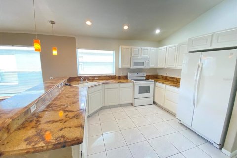 Villa ou maison à louer à Orlando, Floride: 4 chambres, 181.81 m2 № 1894525 - photo 9