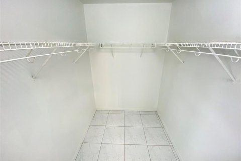Villa ou maison à louer à Orlando, Floride: 4 chambres, 181.81 m2 № 1894525 - photo 24