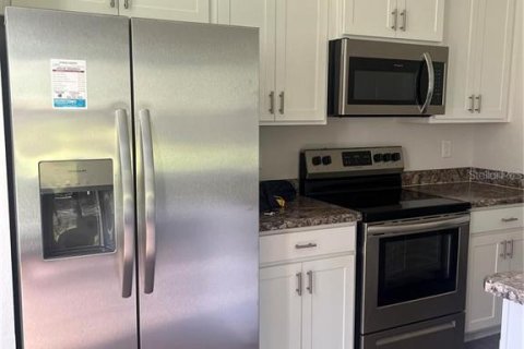 Townhouse in Inverness, Florida 3 bedrooms, 153.1 sq.m. № 2379347 - photo 4