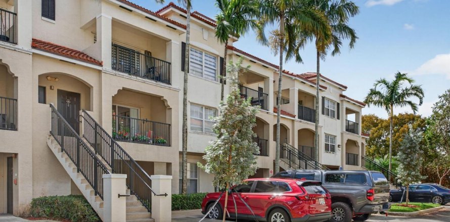 Condo in Coral Springs, Florida, 2 bedrooms  № 2086770