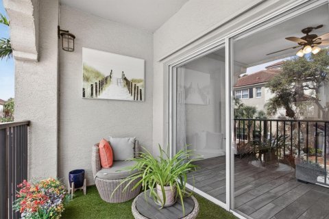 Condo in Coral Springs, Florida, 2 bedrooms  № 2086770 - photo 12