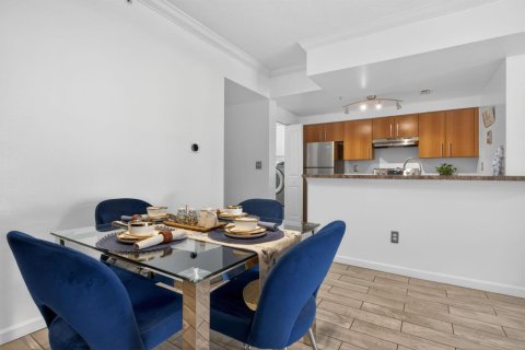 Condo in Coral Springs, Florida, 2 bedrooms  № 2086770 - photo 13
