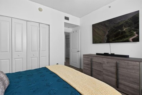 Condo in Coral Springs, Florida, 2 bedrooms  № 2086770 - photo 21