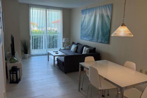 Condominio en venta en Fort Lauderdale, Florida, 1 dormitorio, 66.89 m2 № 2189687 - foto 12