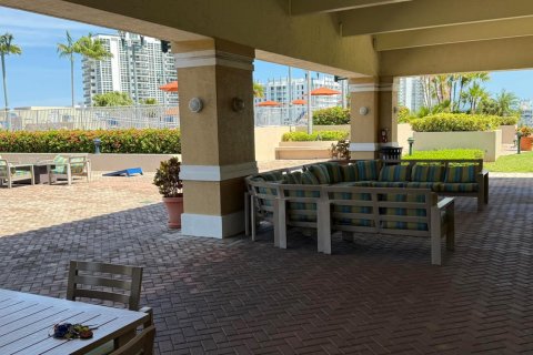 Condominio en venta en Fort Lauderdale, Florida, 1 dormitorio, 66.89 m2 № 2189687 - foto 18