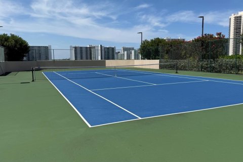 Condominio en venta en Fort Lauderdale, Florida, 1 dormitorio, 66.89 m2 № 2189687 - foto 4