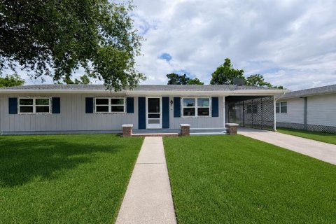 House in Spring Hill, Florida 3 bedrooms, 102.56 sq.m. № 2198701
