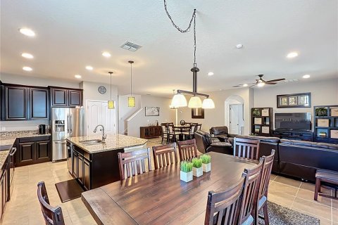 Villa ou maison à vendre à Apopka, Floride: 5 chambres, 292.46 m2 № 1649005 - photo 13