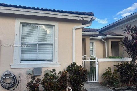 Townhouse in Miami, Florida 2 bedrooms, 104.98 sq.m. № 1932841 - photo 8