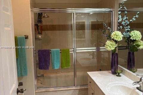 Townhouse in Miami, Florida 2 bedrooms, 104.98 sq.m. № 1932841 - photo 5