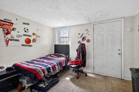 Propiedad comercial en venta en Miami, Florida, 190.73 m2 № 1945308 - foto 15