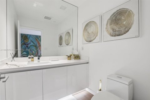 Copropriété à vendre à Miami Beach, Floride: 3 chambres, 258.08 m2 № 1942127 - photo 21