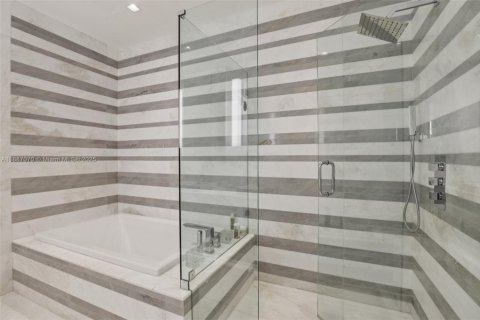 Copropriété à vendre à Miami Beach, Floride: 3 chambres, 258.08 m2 № 1942127 - photo 16