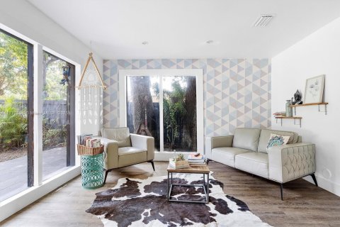 Casa en venta en Miami, Florida, 3 dormitorios, 123.56 m2 № 1958429 - foto 17