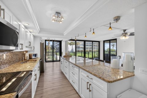 Copropriété à vendre à Palm Beach, Floride: 3 chambres, 193.24 m2 № 2146160 - photo 16