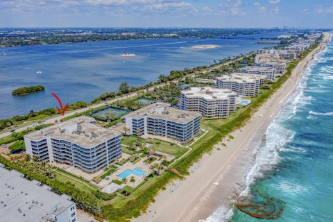 Copropriété à vendre à Palm Beach, Floride: 3 chambres, 193.24 m2 № 2146160 - photo 10