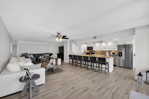 Copropriété à vendre à Palm Beach, Floride: 3 chambres, 193.24 m2 № 2146160 - photo 22