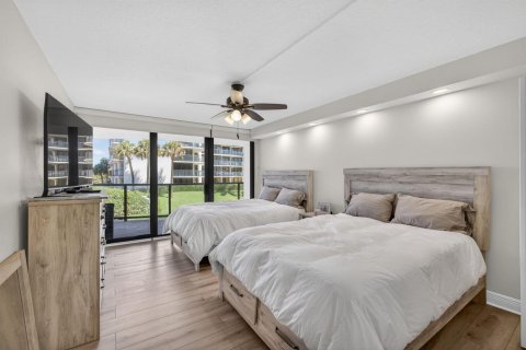 Copropriété à vendre à Palm Beach, Floride: 3 chambres, 193.24 m2 № 2146160 - photo 27