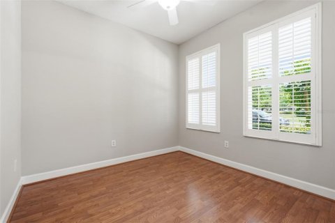 Adosado en venta en Tampa, Florida, 3 dormitorios, 170.01 m2 № 2098158 - foto 11