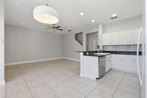 Adosado en venta en Tampa, Florida, 3 dormitorios, 170.01 m2 № 2098158 - foto 27