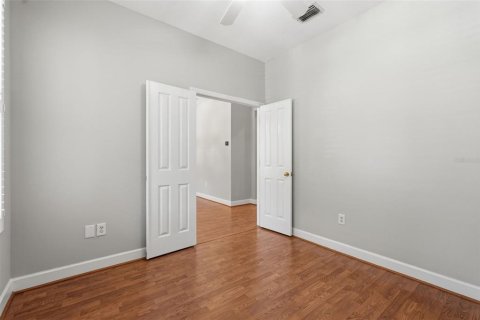 Adosado en venta en Tampa, Florida, 3 dormitorios, 170.01 m2 № 2098158 - foto 12