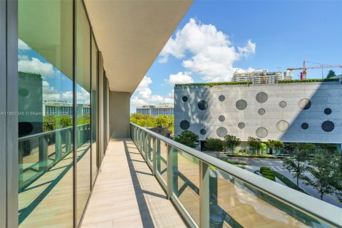 Condo in Miami, Florida, 3 bedrooms  № 1891809 - photo 27