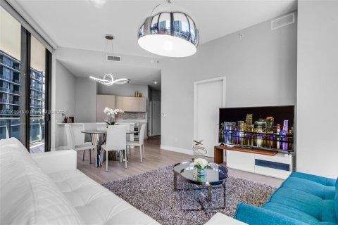Condo in Miami, Florida, 3 bedrooms  № 1891809 - photo 3