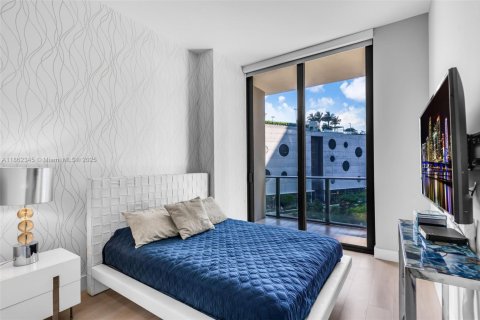 Condo in Miami, Florida, 3 bedrooms  № 1891809 - photo 19