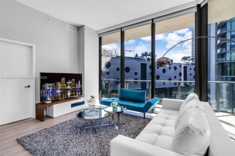 Condo in Miami, Florida, 3 bedrooms  № 1891809 - photo 7
